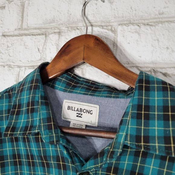 Billabong long sleve flannel print button down - Picture 7 of 14